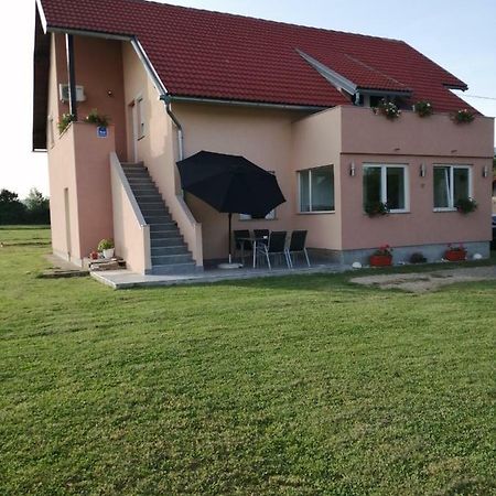 Apartman Vidovic Διαμέρισμα Korenica Εξωτερικό φωτογραφία