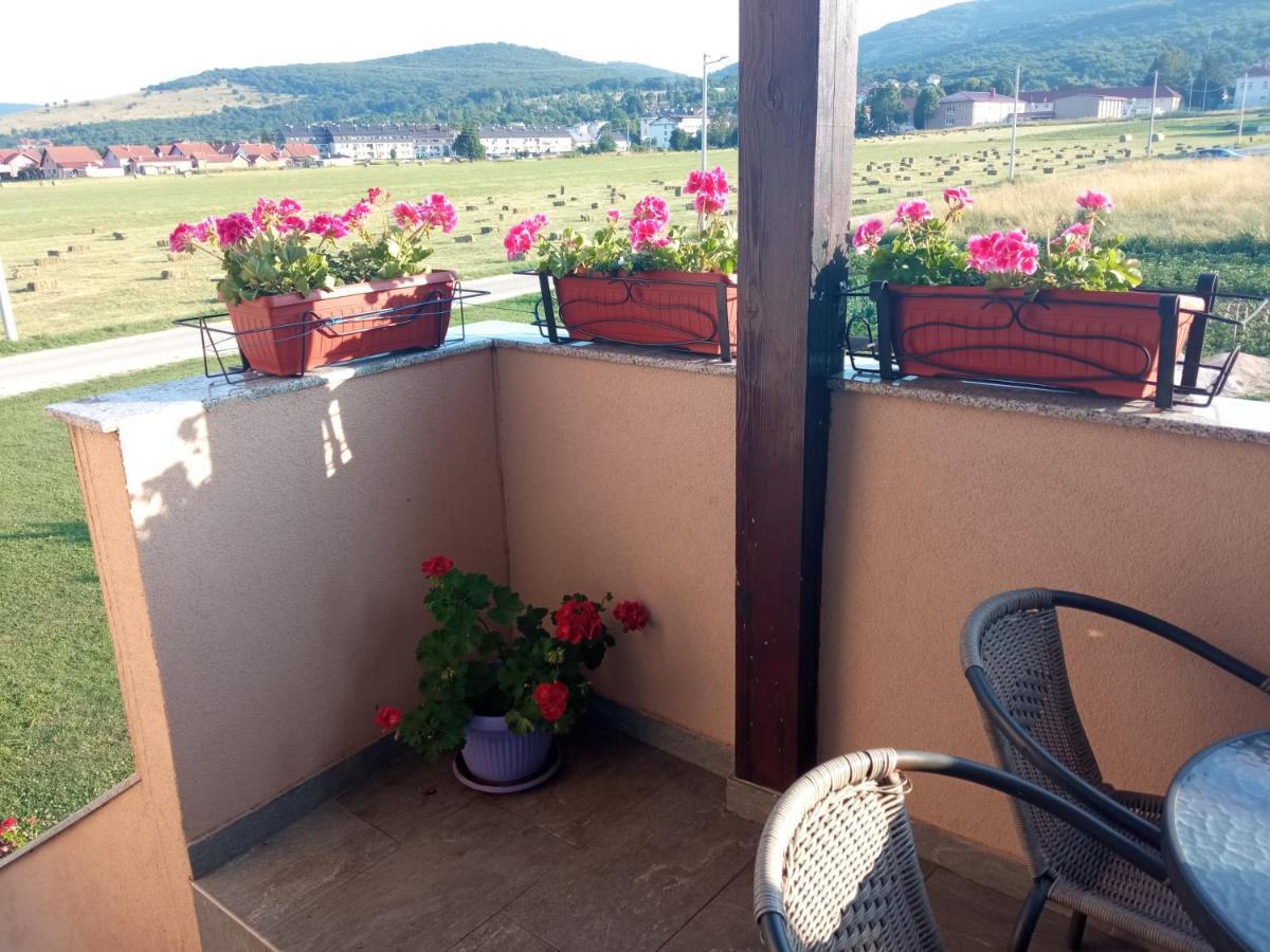 Apartman Vidovic Διαμέρισμα Korenica Εξωτερικό φωτογραφία