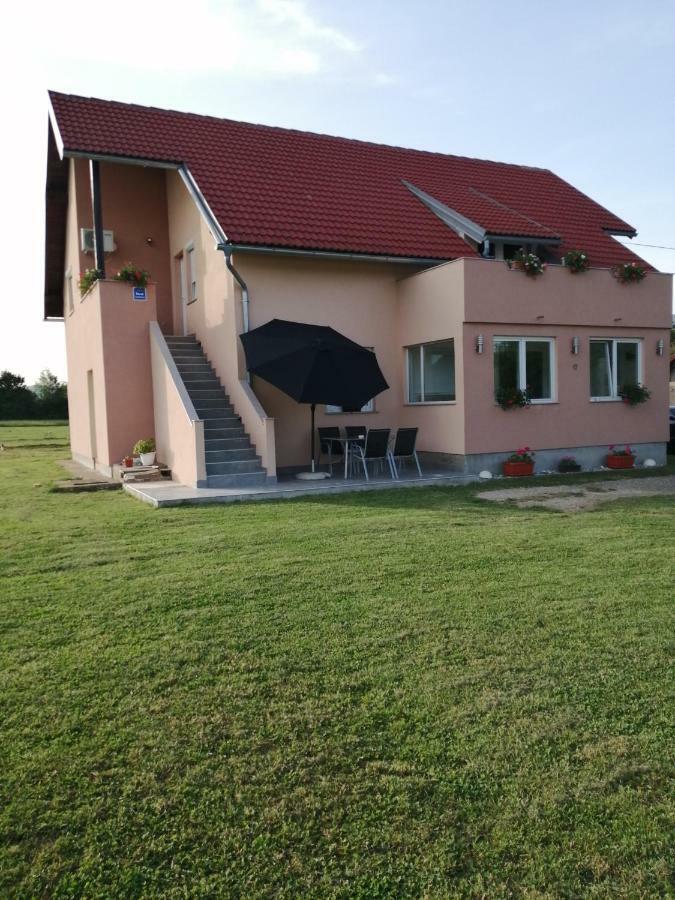 Apartman Vidovic Διαμέρισμα Korenica Εξωτερικό φωτογραφία